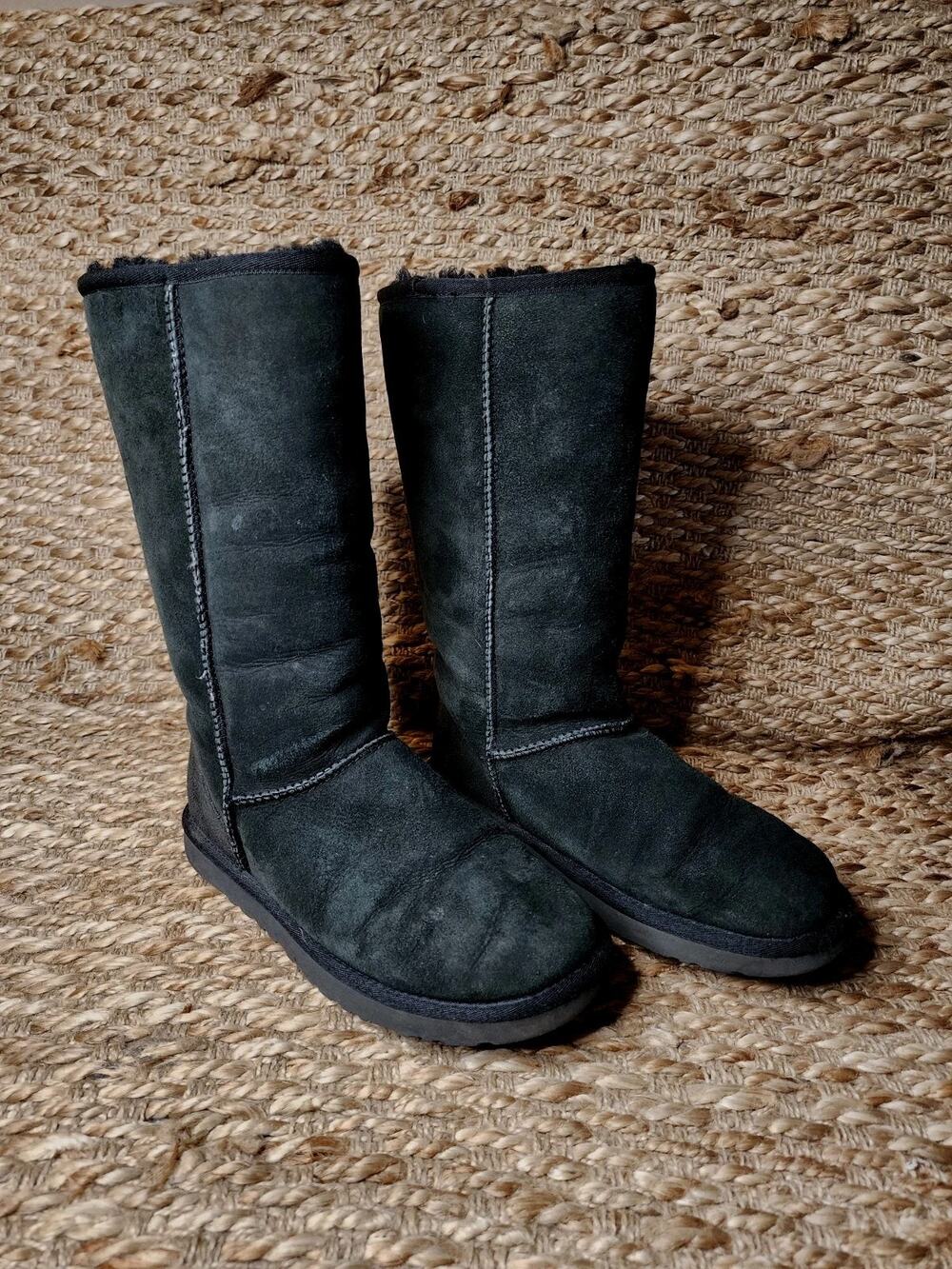 UGG Australia Classic II Tall Shearling Black Suede Winter Boots Women's 7